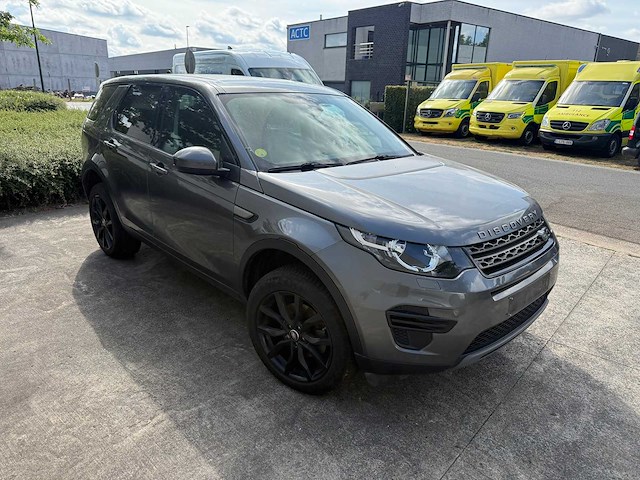 Land rover - 2016 - discovery - - personenauto - afbeelding 24 van  26