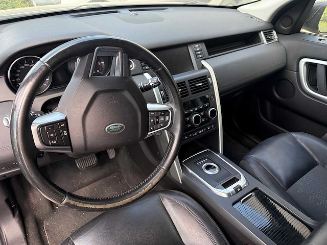 Land rover - 2016 - discovery - - personenauto - afbeelding 2 van  3