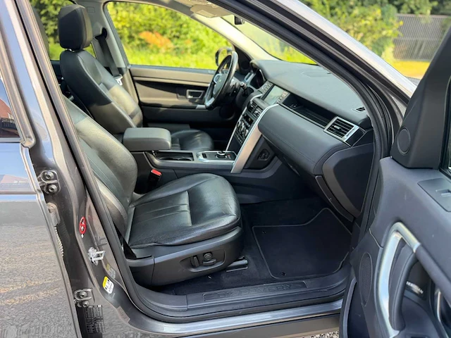 Land rover - 2018 - discovery - discovery - personenauto - afbeelding 16 van  43