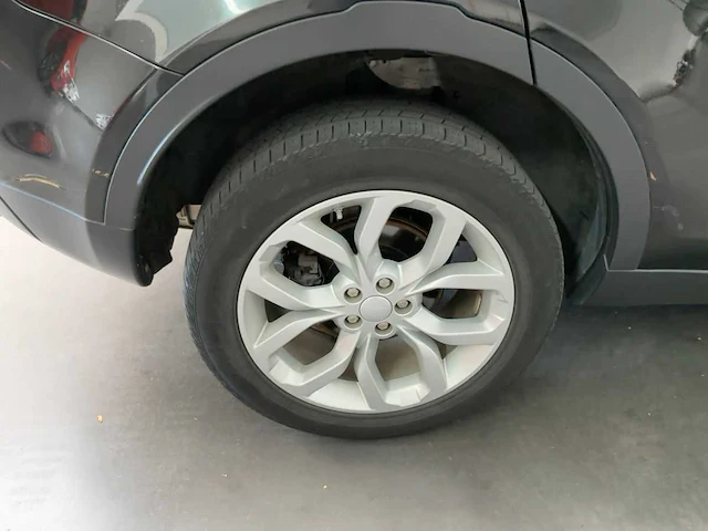 Land rover - 2019 - discovery sport 2.0 td4 hse - td4 hse - personenauto - afbeelding 16 van  34