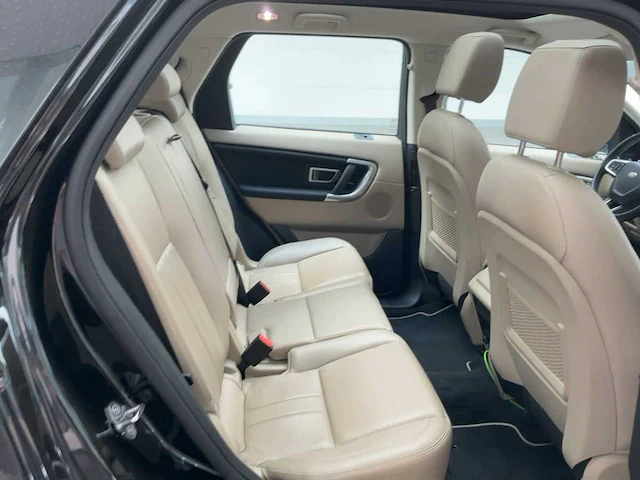 Land rover - 2019 - discovery sport 2.0 td4 hse - td4 hse - personenauto - afbeelding 3 van  53