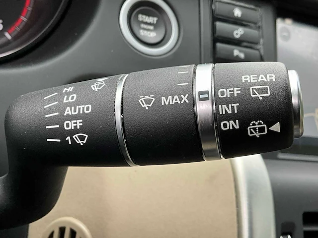 Land rover - 2019 - discovery sport 2.0 td4 hse - td4 hse - personenauto - afbeelding 51 van  53
