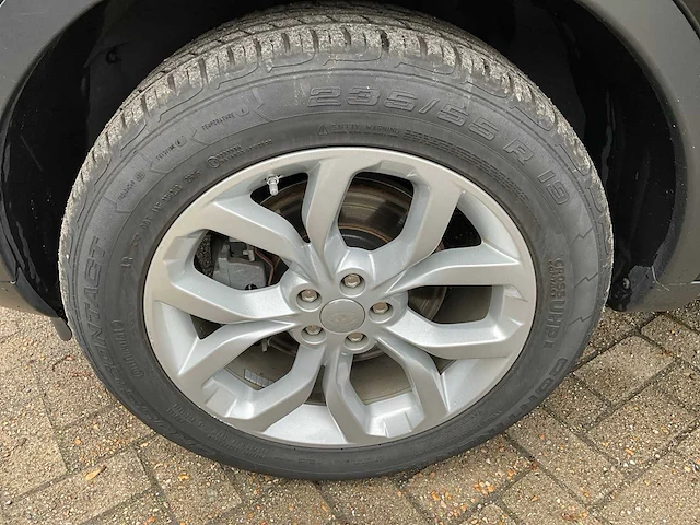 Land rover - 2019 - discovery sport 2.0 td4 hse - td4 hse - personenauto - afbeelding 36 van  53