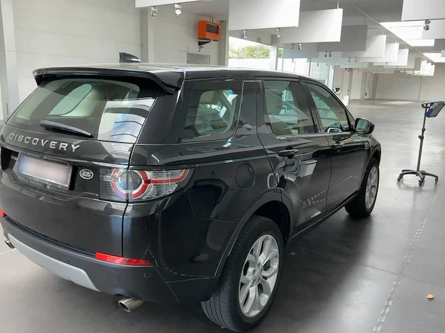 Land rover - 2019 - discovery sport 2.0 td4 hse - td4 hse - personenauto - afbeelding 27 van  34