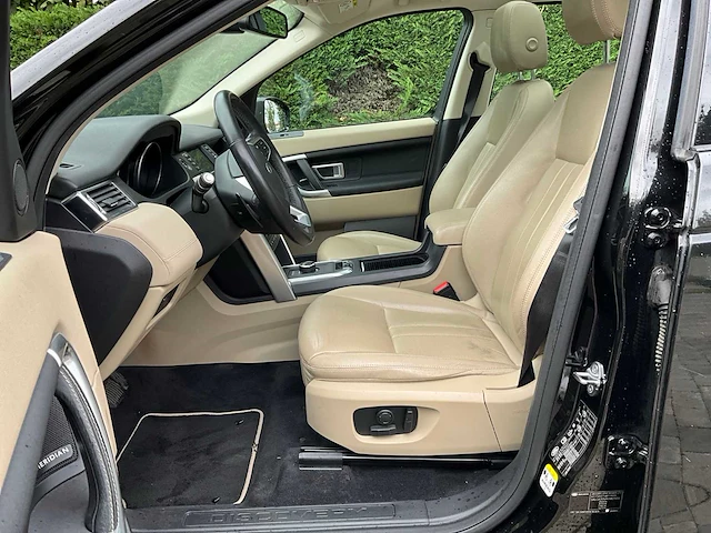 Land rover - 2019 - discovery sport 2.0 td4 hse - td4 hse - personenauto - afbeelding 5 van  43