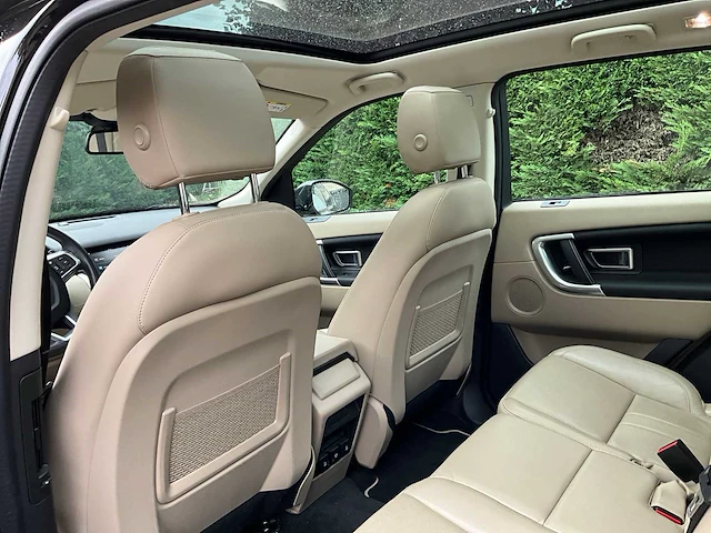 Land rover - 2019 - discovery sport 2.0 td4 hse - td4 hse - personenauto - afbeelding 11 van  43