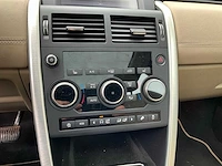 Land rover - 2019 - discovery sport 2.0 td4 hse - td4 hse - personenauto - afbeelding 18 van  43