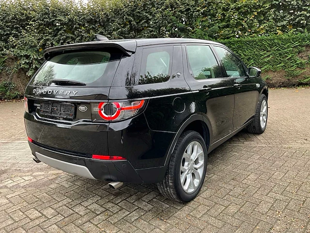 Land rover - 2019 - discovery sport 2.0 td4 hse - td4 hse - personenauto - afbeelding 29 van  43