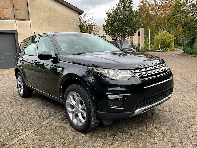 Land rover - 2019 - discovery sport 2.0 td4 hse - td4 hse - personenauto - afbeelding 31 van  43