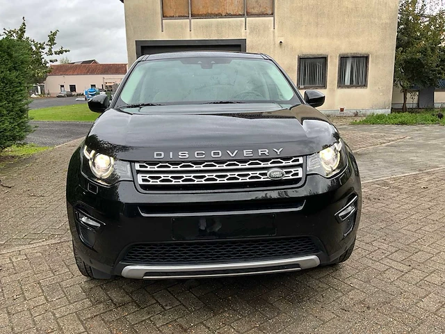 Land rover - 2019 - discovery sport 2.0 td4 hse - td4 hse - personenauto - afbeelding 32 van  43