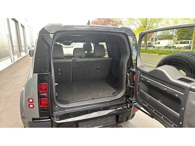 Land rover - defender - 110 se 3.0 d200 - car - 2023 - afbeelding 15 van  32