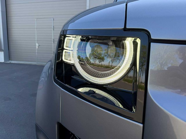 Land rover - defender - 110 se 3.0 d200 - car - 2023 - afbeelding 7 van  17