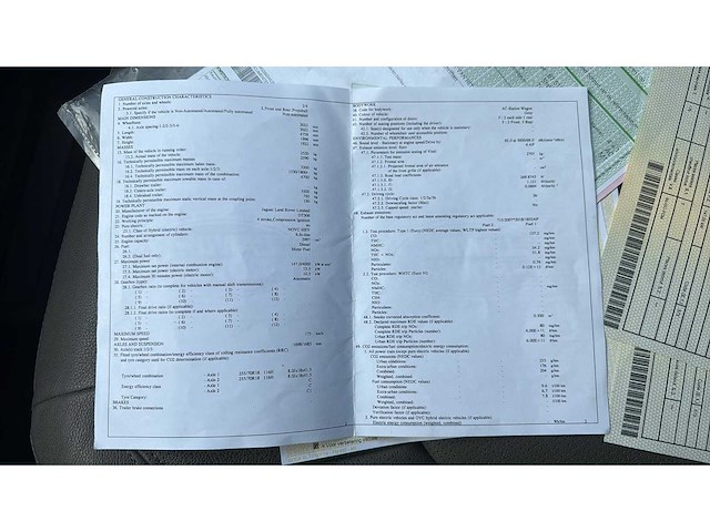 Land rover - defender - 110 se 3.0 d200 - car - 2023 - afbeelding 11 van  17