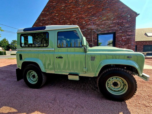 Land rover - reimagined - defender 90 - car - 2012 - afbeelding 47 van  51