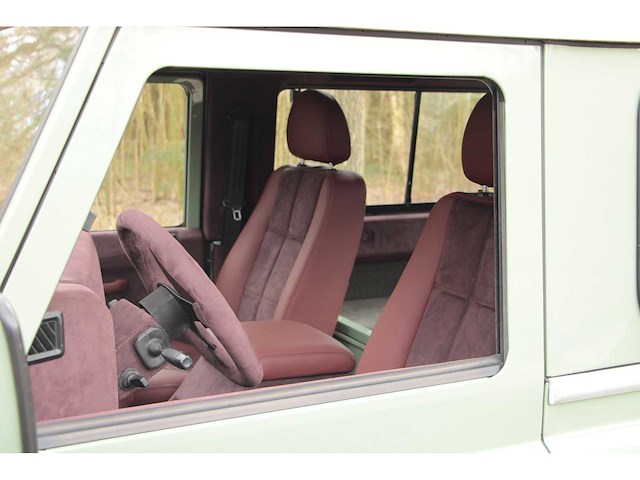 Land rover - reimagined - defender 90 - car - 2012 - afbeelding 37 van  41