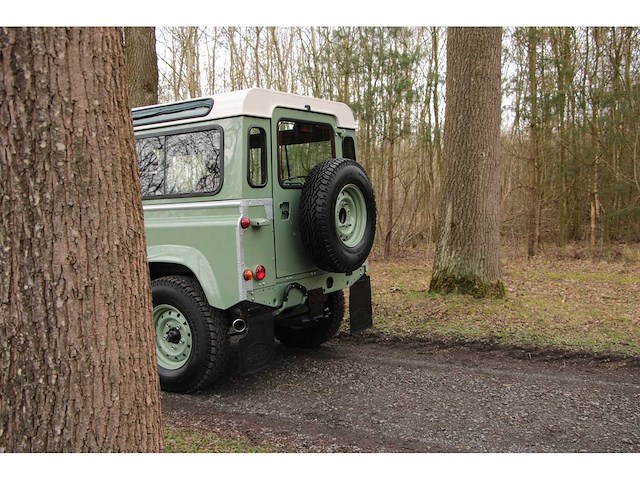 Land rover - reimagined - defender 90 - car - 2012 - afbeelding 40 van  41