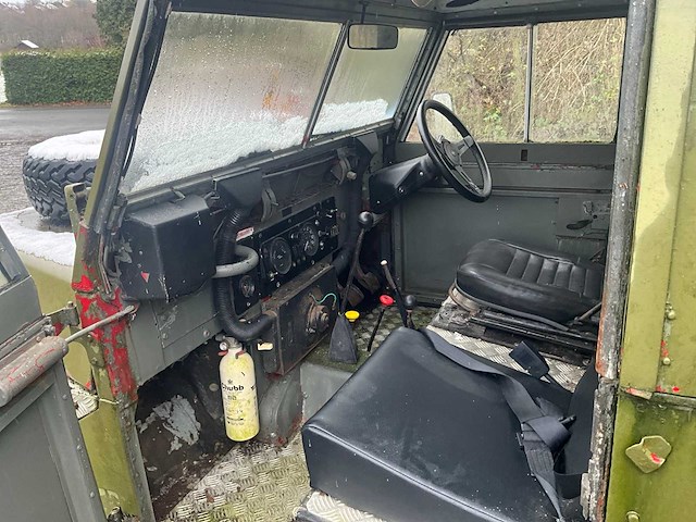 Land rover 4x4 jeep oldtimer - afbeelding 9 van  31