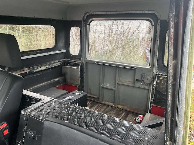 Land rover 4x4 jeep oldtimer - afbeelding 11 van  31
