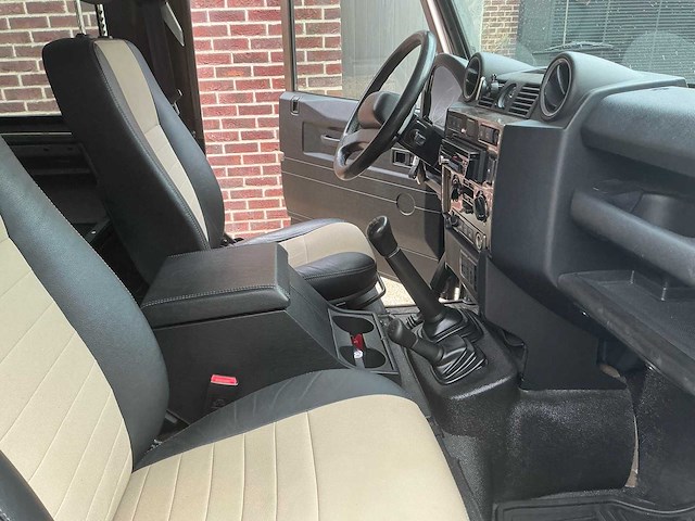 Land rover 90 van lichte vracht - afbeelding 35 van  52