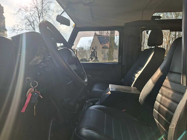 Land rover defender 90 td4 - afbeelding 7 van  58