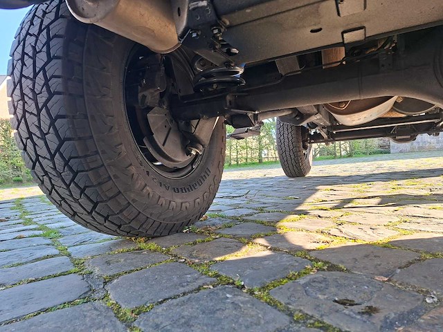Land rover defender 90 td4 - afbeelding 17 van  58