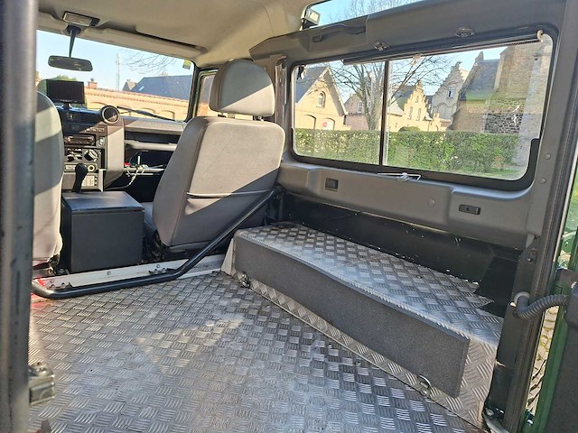 Land rover defender 90 td4 - afbeelding 29 van  59