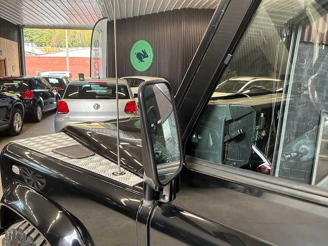 Land rover defender auto - 2,5 td5 4x4 – 122 pk – 2005 – 200,689 km – commercieel - afbeelding 12 van  59