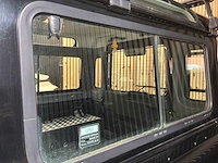 Land rover defender auto - 2,5 td5 4x4 – 122 pk – 2005 – 200,689 km – commercieel - afbeelding 25 van  59