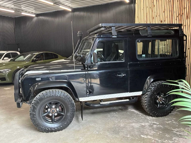 Land rover defender auto - 2,5 td5 4x4 – 122 pk – 2005 – 200,689 km – commercieel - afbeelding 2 van  59
