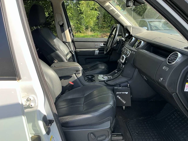 Land-rover discoverey 3.0 tdv6 bedrijfswagen - afbeelding 21 van  51