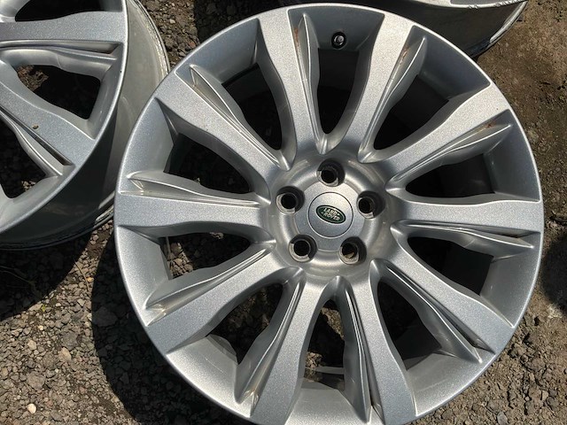 Land rover origineel wiel met sensor - afbeelding 2 van  6
