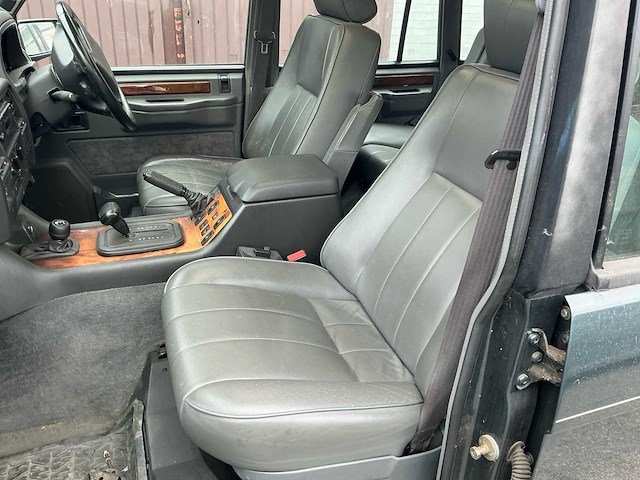 Land rover range rover oldtimer - afbeelding 8 van  28