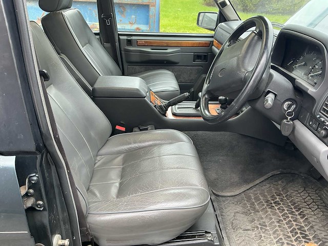 Land rover range rover oldtimer - afbeelding 13 van  28