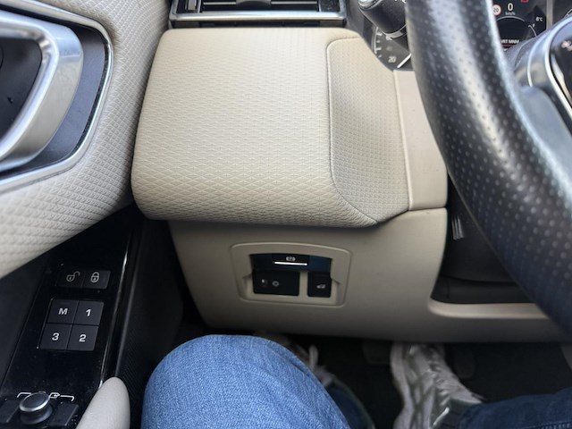 Land rover range rover velar at, 2019 - afbeelding 11 van  31