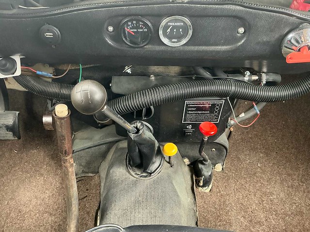 Land rover santana lr88 oldtimer - afbeelding 4 van  16