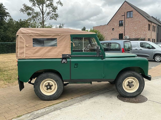Land rover santana lr88 oldtimer - afbeelding 16 van  16