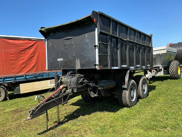 Landbouwkipper - afbeelding 1 van  7