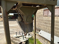 Landbouwopslagtrechter / graanhopper - afbeelding 7 van  8