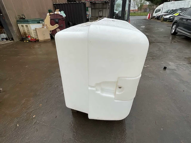 Landbouwspuittank – 1.000 l landbouwdiversen - afbeelding 5 van  6