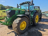 Landbouwtractor john deere e18 6r215