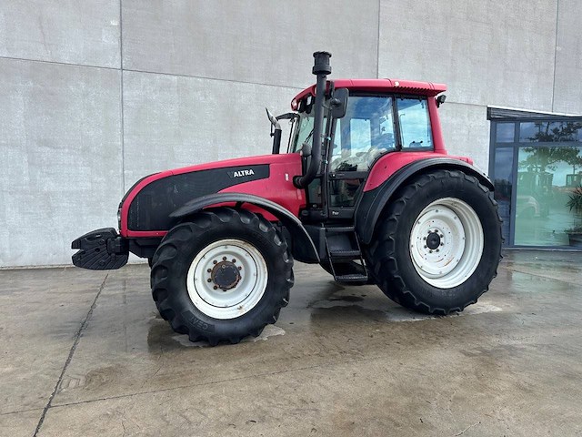 Landbouwtractor valtra t150 diesel 2005 - afbeelding 1 van  1