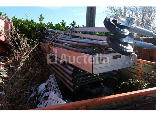 Landbouwtrailer merk en model onleesbaar - afbeelding 6 van  9