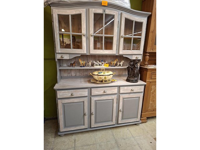 Landelijke buffetkast - afbeelding 1 van  3