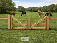 Landhekwerk poort 300cm breed 100/135 cm hoog - afbeelding 2 van  5