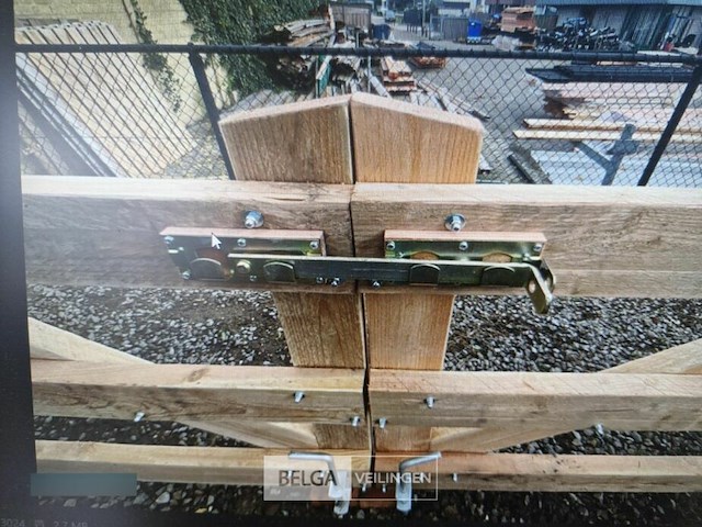 Landhekwerk poort 300cm breed 100/135 cm hoog - afbeelding 4 van  5