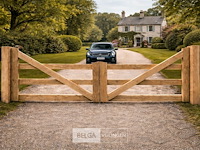 Landhekwerk poort 500cm breed 100/135 cm hoog - afbeelding 1 van  2