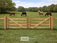 Landhekwerk poort 500cm breed 100/135 cm hoog - afbeelding 2 van  2