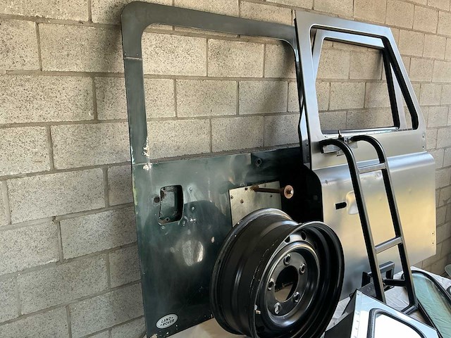 Landrover defender 90 carrosserie - afbeelding 6 van  10