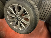 Landrover velg met band (4x) - afbeelding 1 van  2