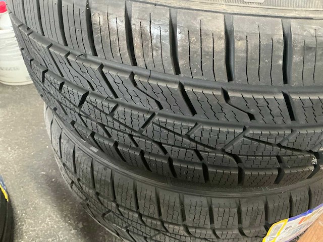 Landsail 4-season 205/45r17 autoband (2x) - afbeelding 2 van  3